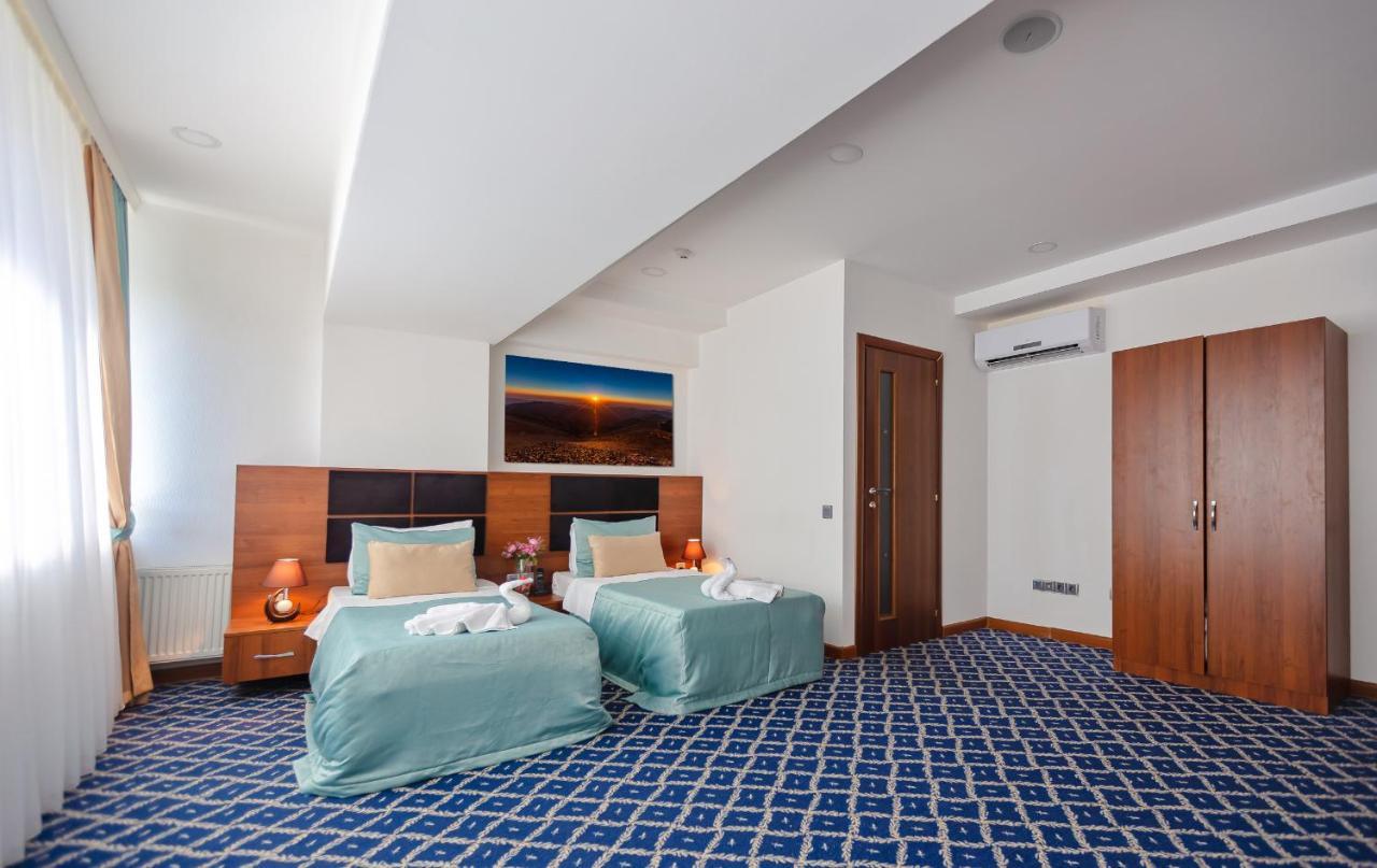 Demir Yol Plaza Hotel Baky Esterno foto