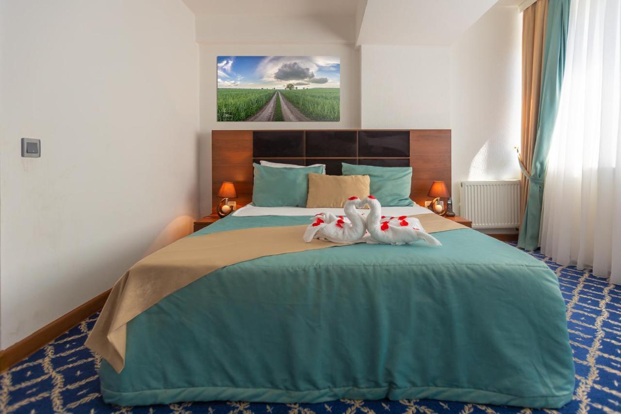 Demir Yol Plaza Hotel Baky Esterno foto