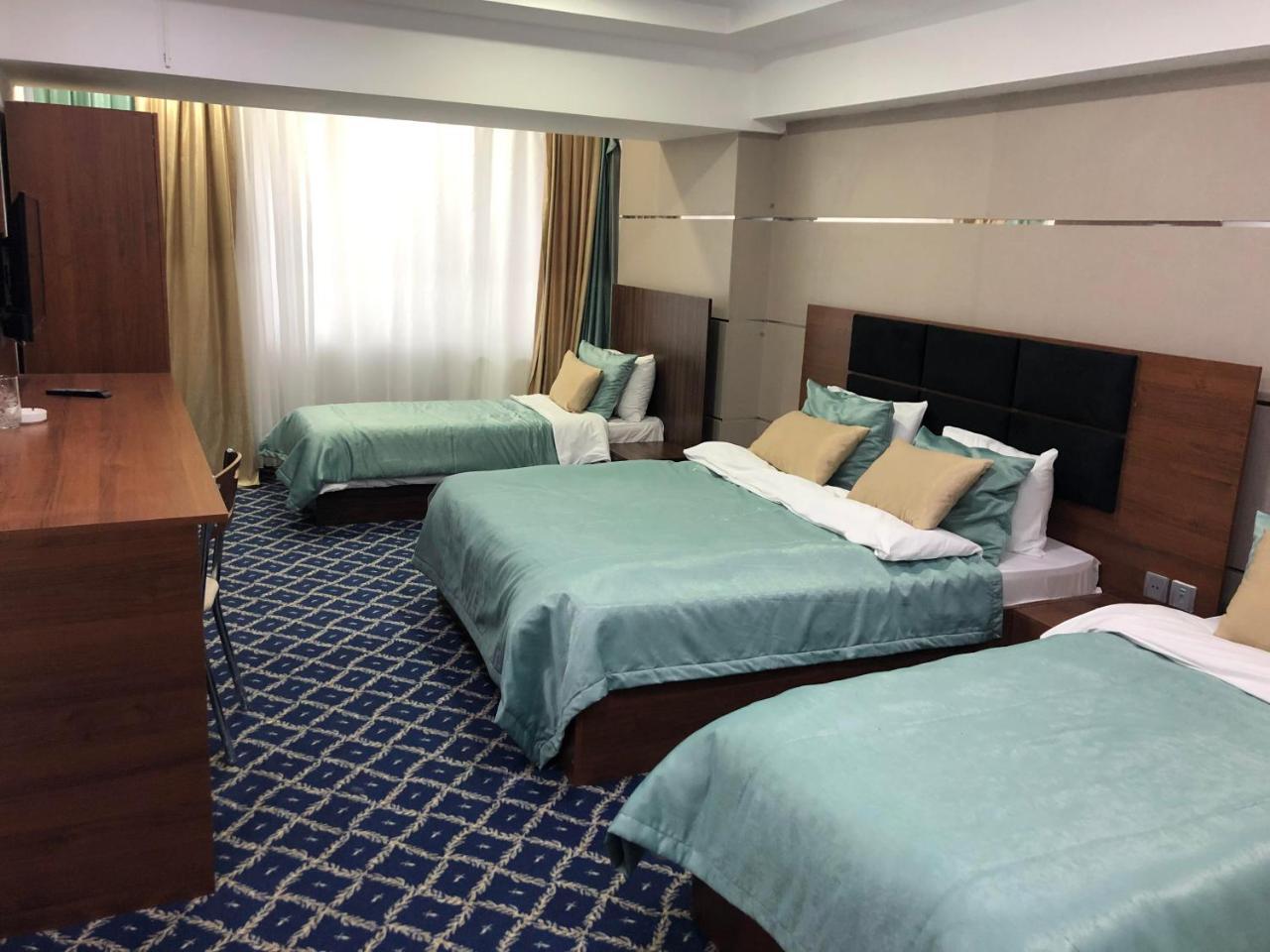 Demir Yol Plaza Hotel Baky Esterno foto